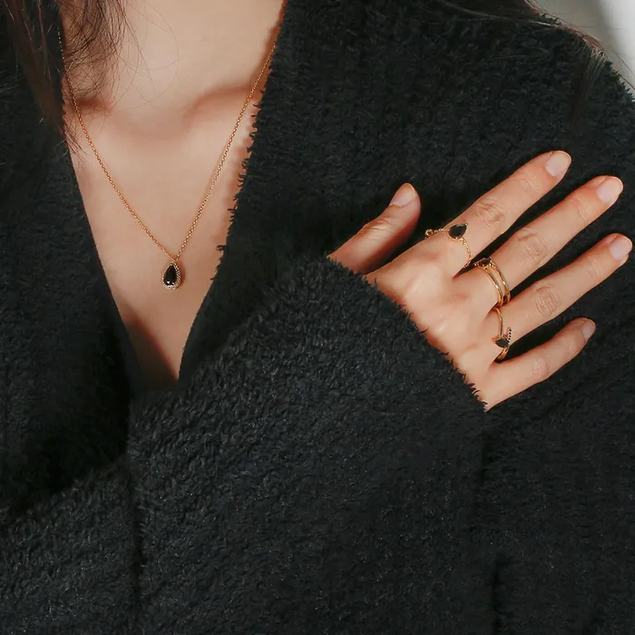 Necklaces Halo Elegance Pendant Necklace Trendolla Jewelry