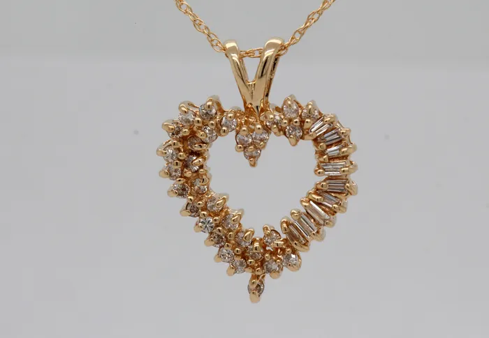 FULLERS PURCHASE FROM PUBLIC Necklaces Estate 10KY 50 Cttw Diamond Heart Pendant FULLERS PURCHASE FROM PUBLIC Necklaces Estate 10KY 50 Cttw Diamond Heart Pendant