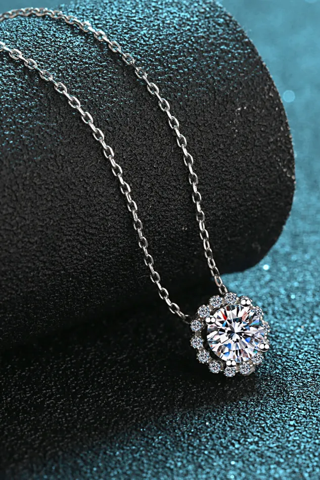 Necklaces Trendsi FlowerShaped Moissanite Pendant Necklace
