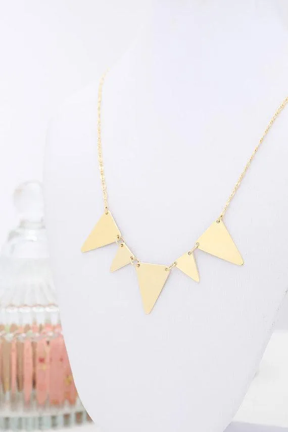 Necklaces Simple choker necklace Charm Triangles Pendant necklace For Women sparklingselections Necklaces Simple choker necklace Charm Triangles Pendant necklace For Women sparklingselections