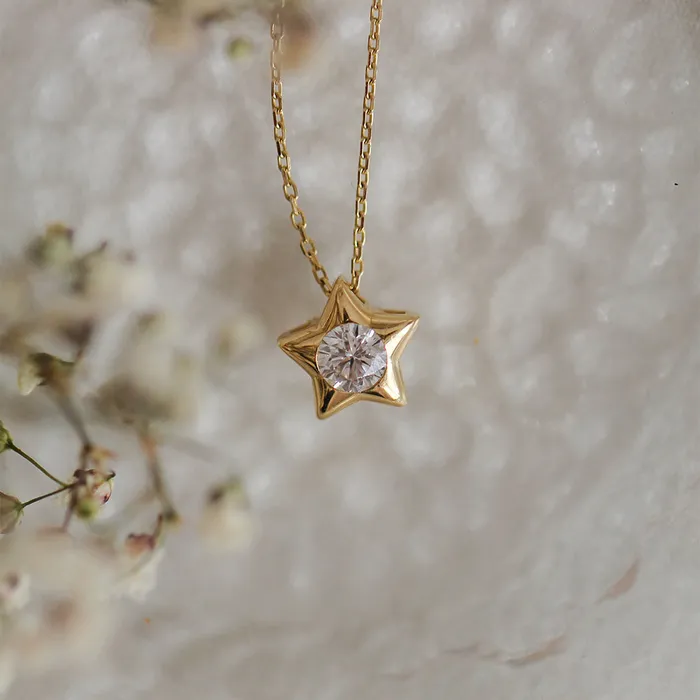 Necklaces Senso Gold Necklace Senso Gold Bright Womens necklace made of 14k gold with a star pendant and zircon