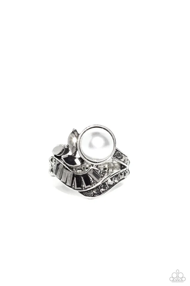 Paparazzi Accessories SELFIEMade Millionaire Silver Ring Jewelry by Bretta Rings