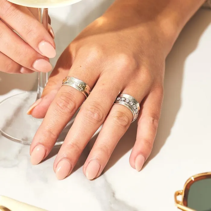 Bionda Cross Spinner Ring Ideaure Jewelry Rings