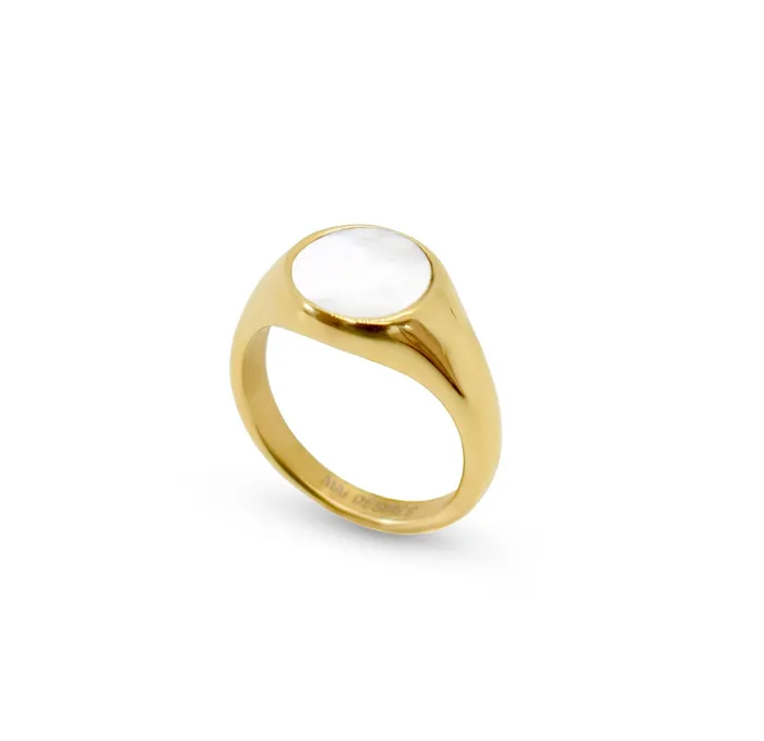 DEMI GOLD PEARL SIGNET RING SAMPLE Mai Dsire Rings