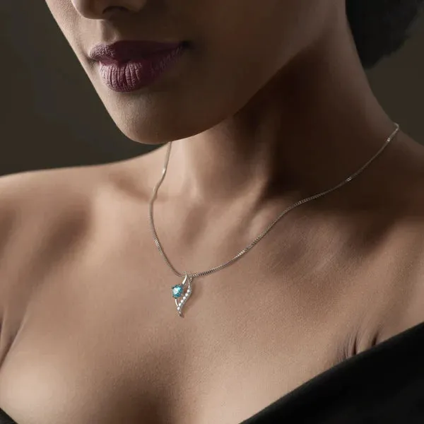 Grace The Ultramarine Necklace Necklaces