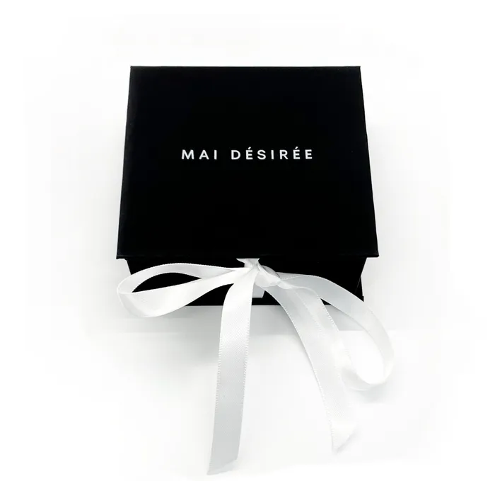 Mai Dsire Necklaces BOBBI DAINTY GOLD FIGARO CHAIN NECKLACE