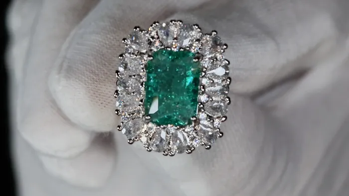 Rings Lab Diamonds London Womens Big Green Diamond Ring Green Crushed Diamond Ring
