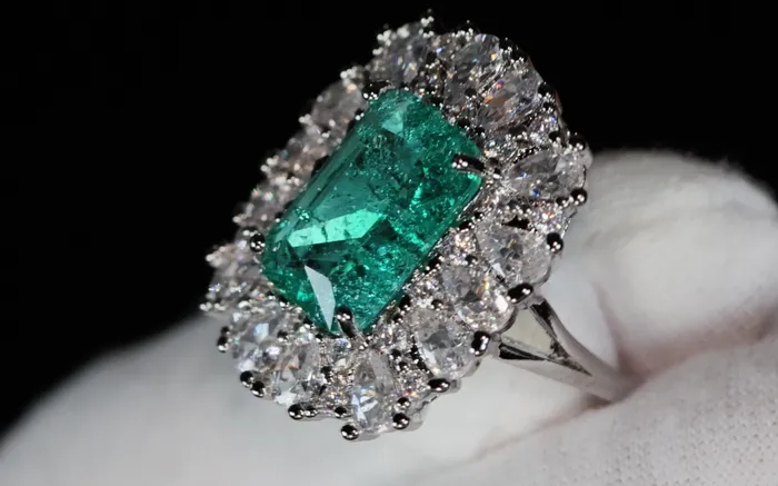 Rings Lab Diamonds London Womens Big Green Diamond Ring Green Crushed Diamond Ring