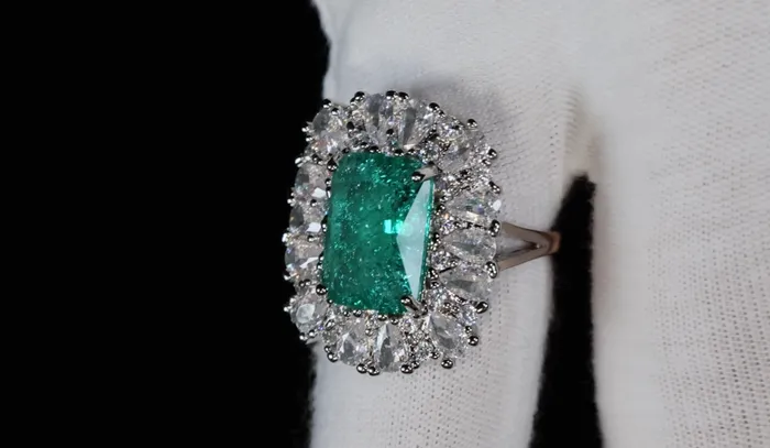 Rings Lab Diamonds London Womens Big Green Diamond Ring Green Crushed Diamond Ring