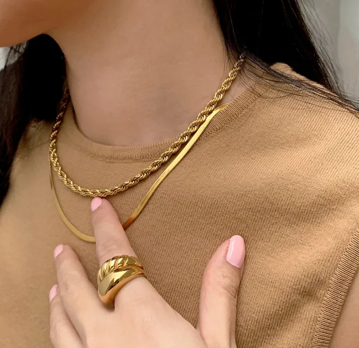 RONNIE GOLD ROPE CHAIN NECKLACE Mai Dsire Necklaces