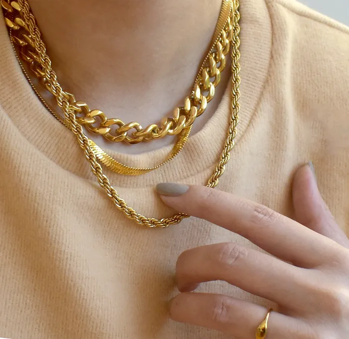 RONNIE GOLD ROPE CHAIN NECKLACE Mai Dsire Necklaces