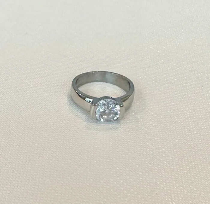 SILVER CZ DIAMOND SOLITAIRE RING SAMPLE Mai Dsire Rings